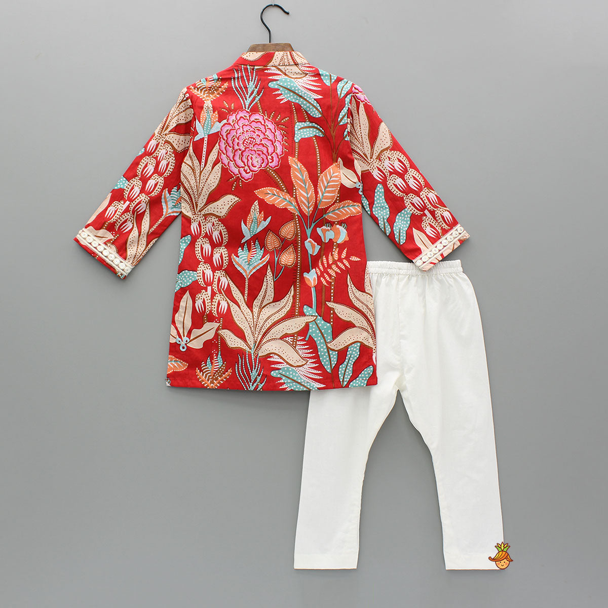 Pre Order: Red Printed Kurta And Pyjama