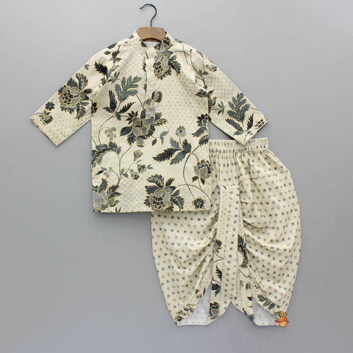 Pre Order: Printed Gota Lace Detailed Kurta And Dhoti