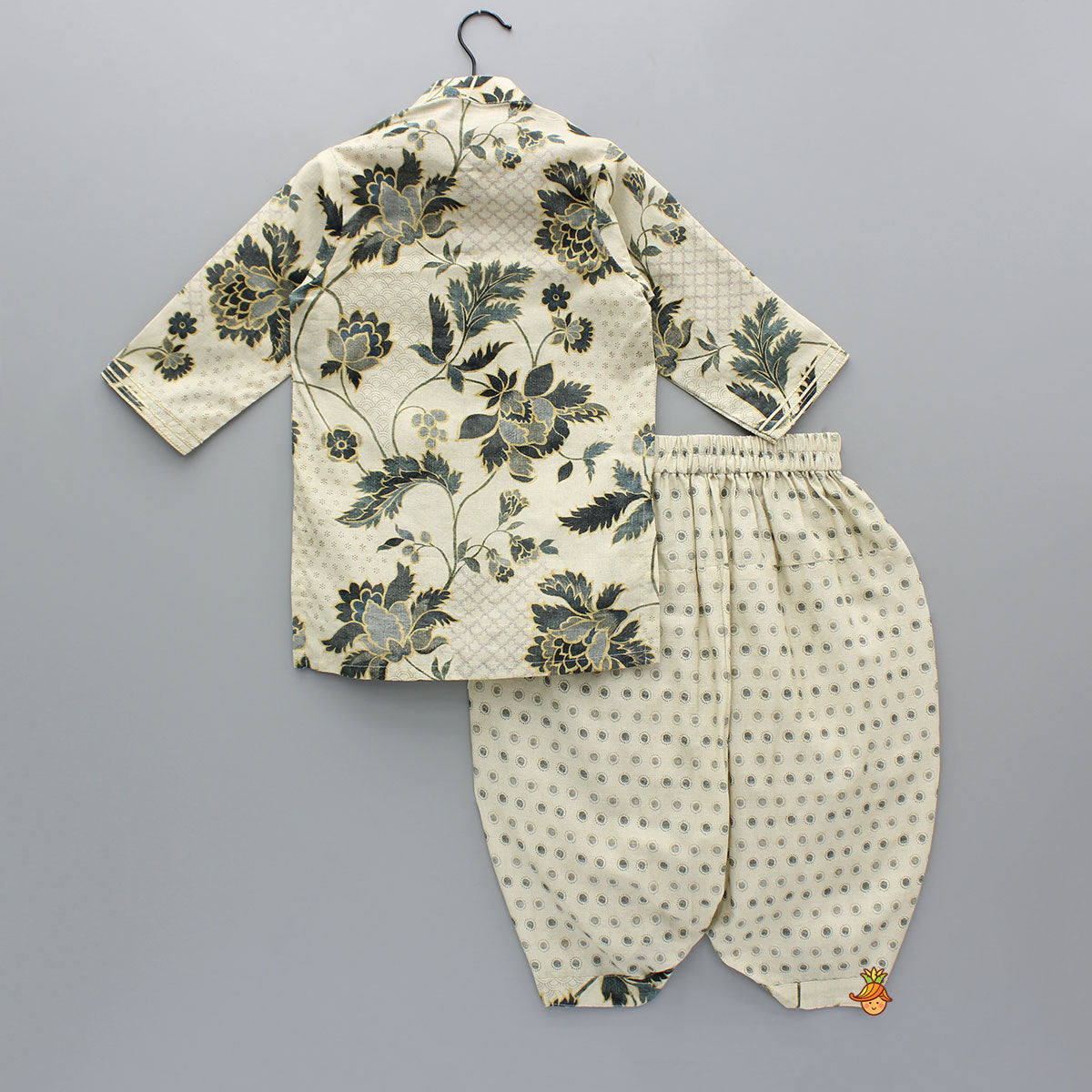 Pre Order: Printed Gota Lace Detailed Kurta And Dhoti