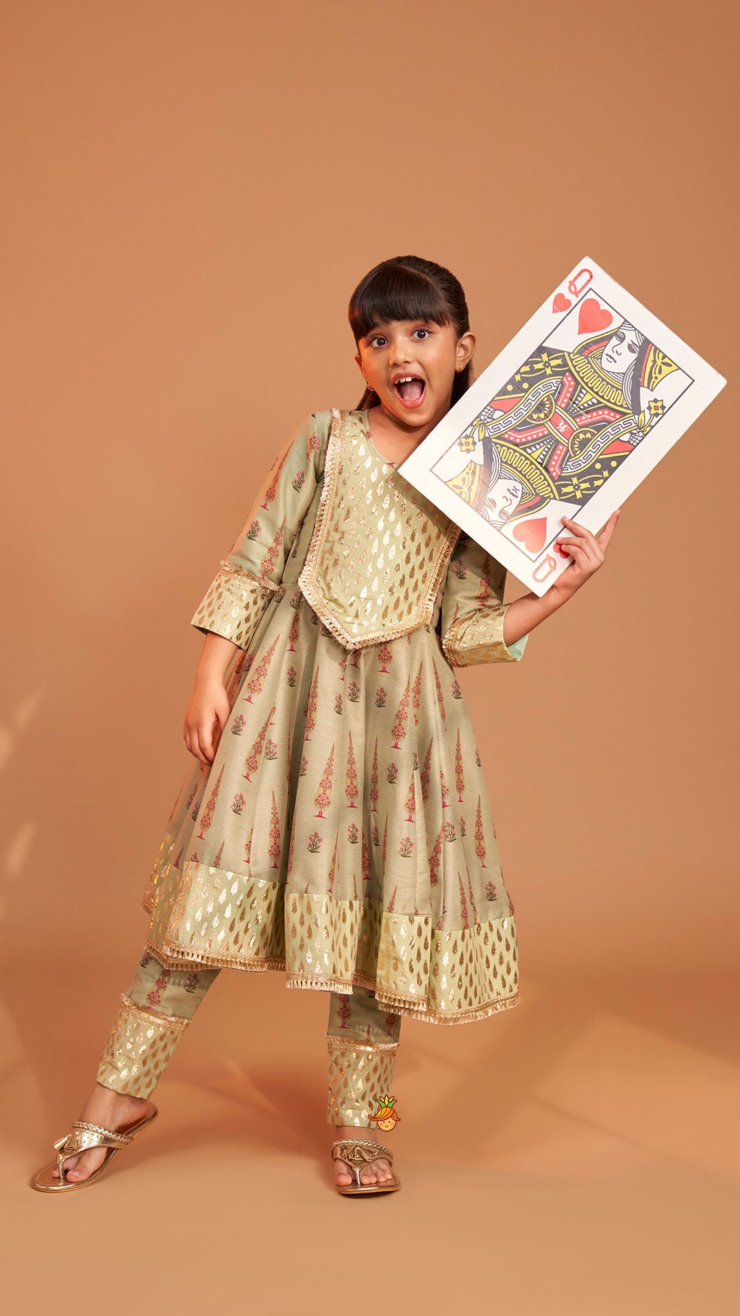 Pre Order: Chanderi Printed Long Kurti And Pant With Dupatta