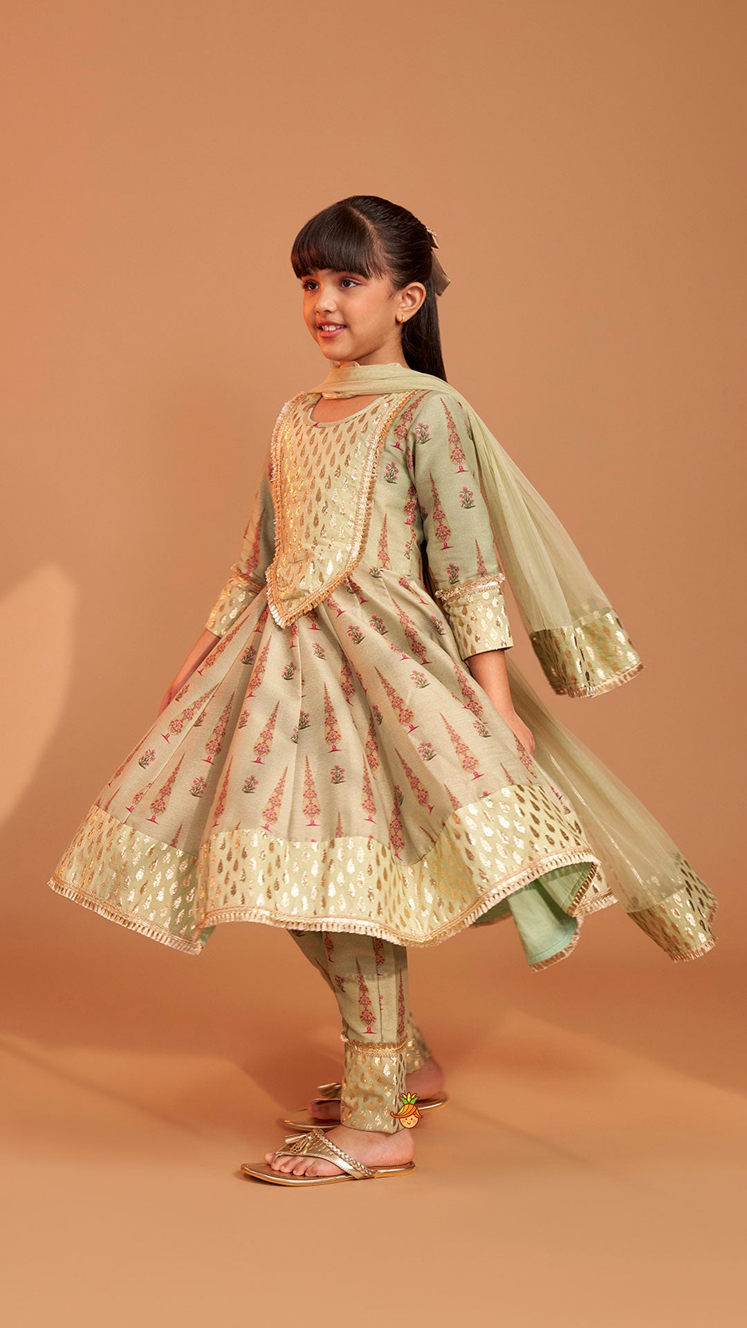 Pre Order: Chanderi Printed Long Kurti And Pant With Dupatta