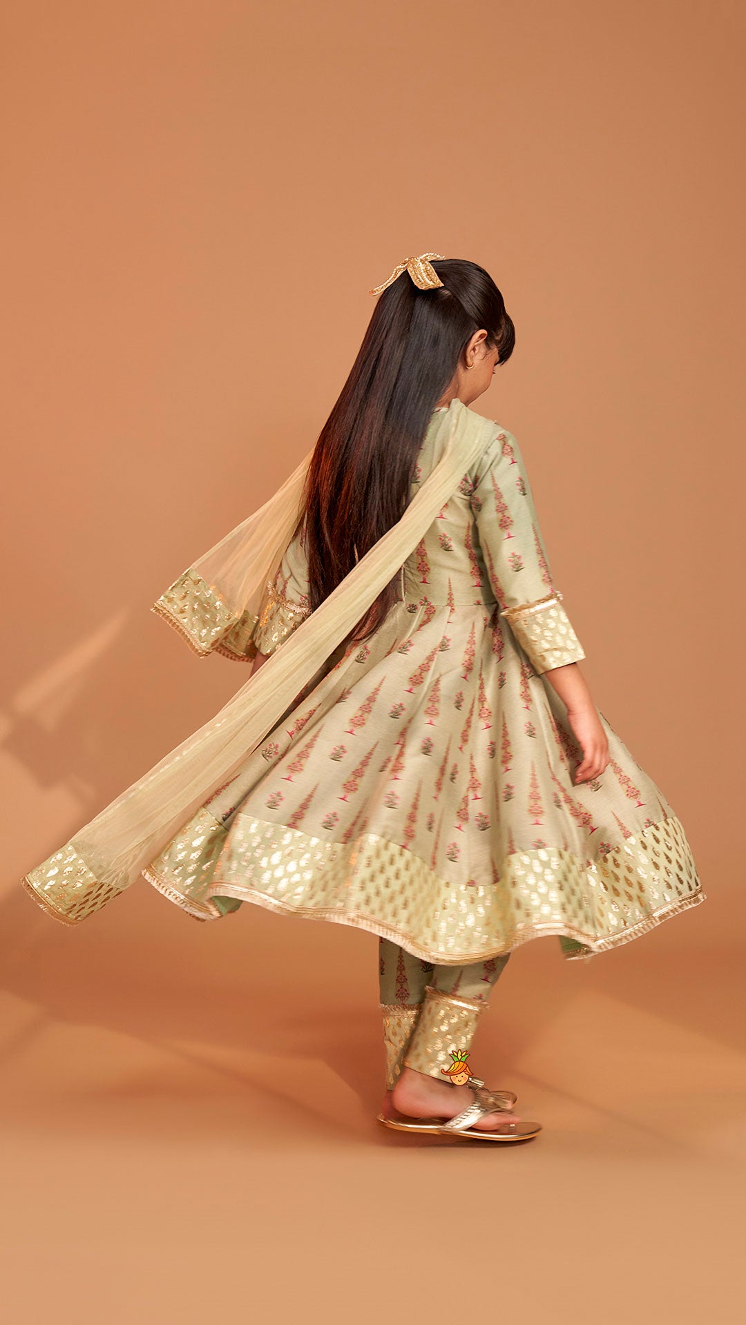 Pre Order: Chanderi Printed Long Kurti And Pant With Dupatta