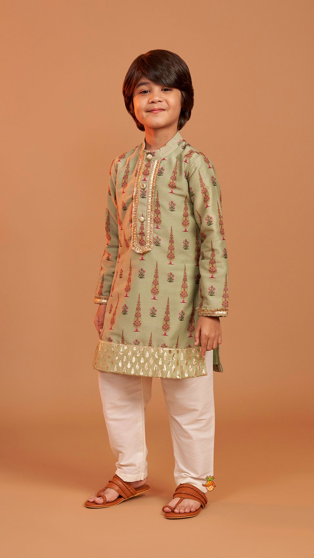 Pre Order: Green Printed Kurta And Pyjama