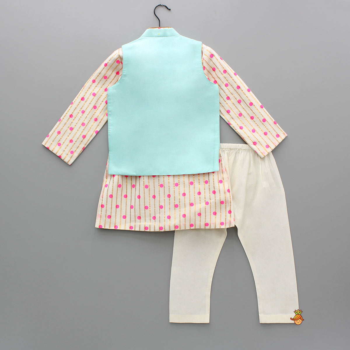 Pre Order: Lurex Printed Kurta With Embroidered Jacket And Pyjama