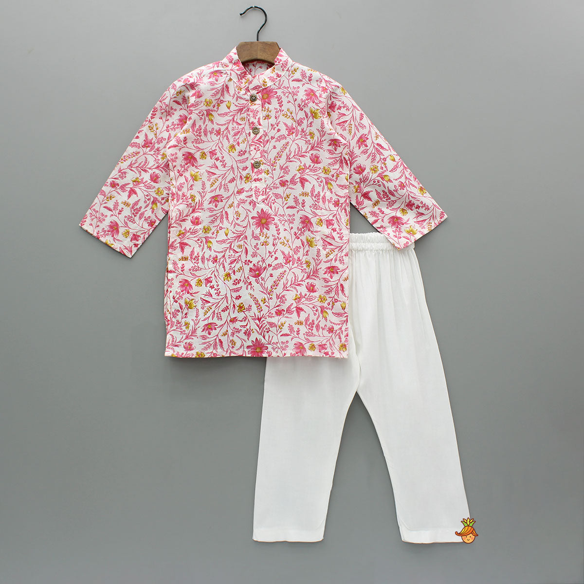 Pre Order: Floral Printed Kurta And Jacket With Pyjama