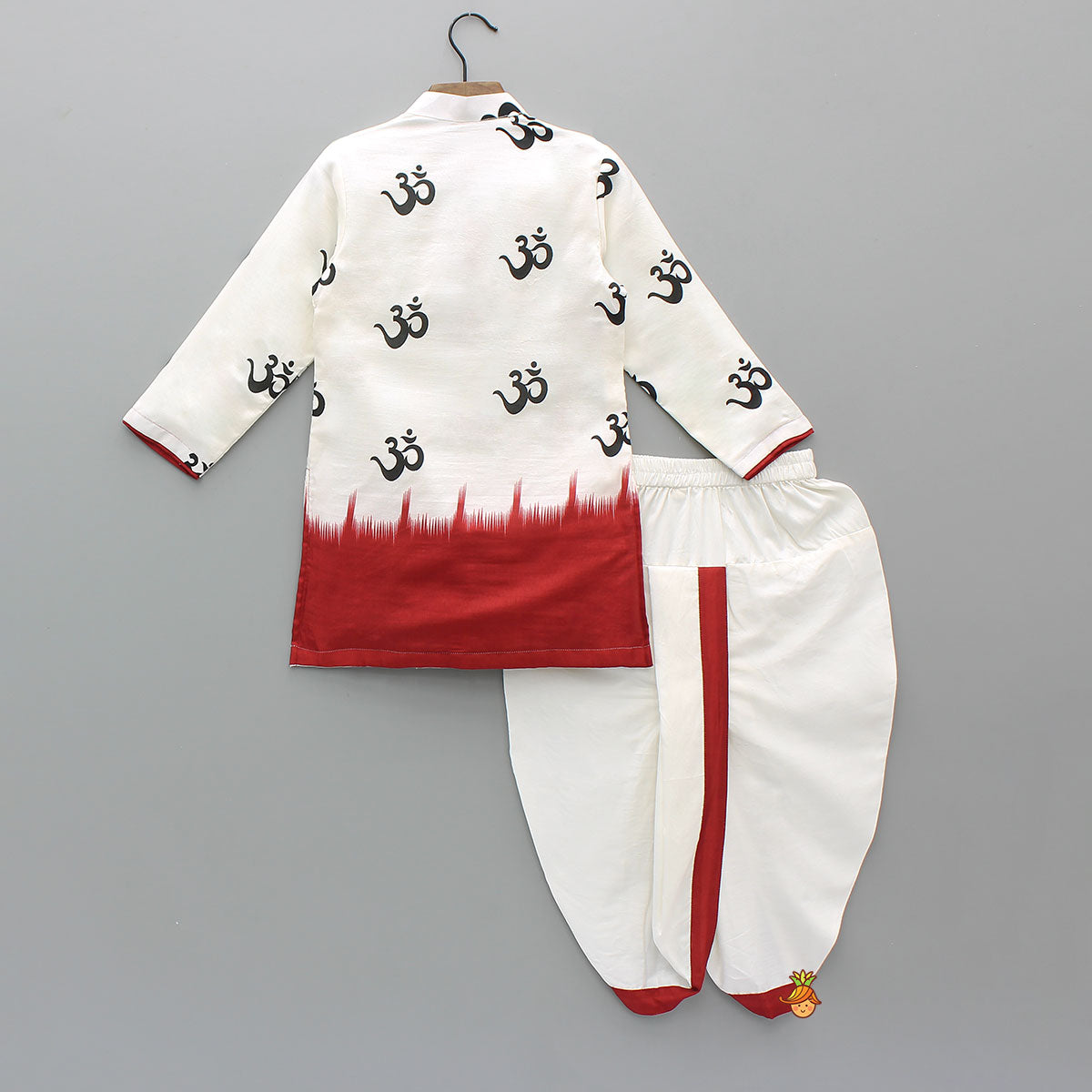 Pre Order: Dual Tone Printed Kurta And Dhoti