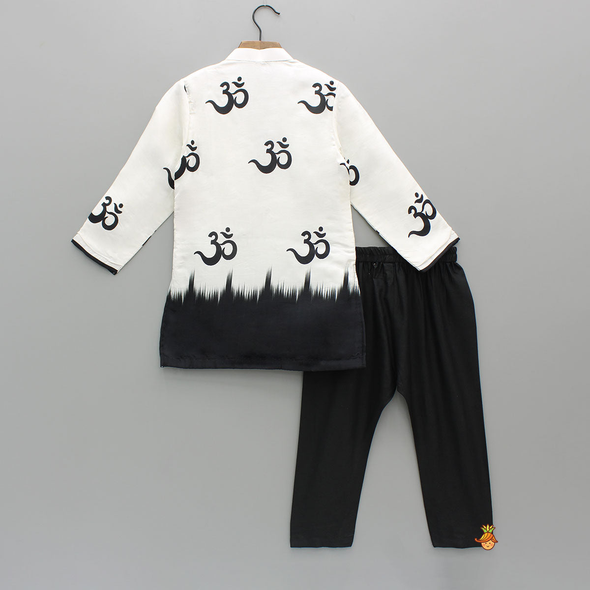 Pre Order: Dual Tone Printed Embellished Kurta And Pyjama