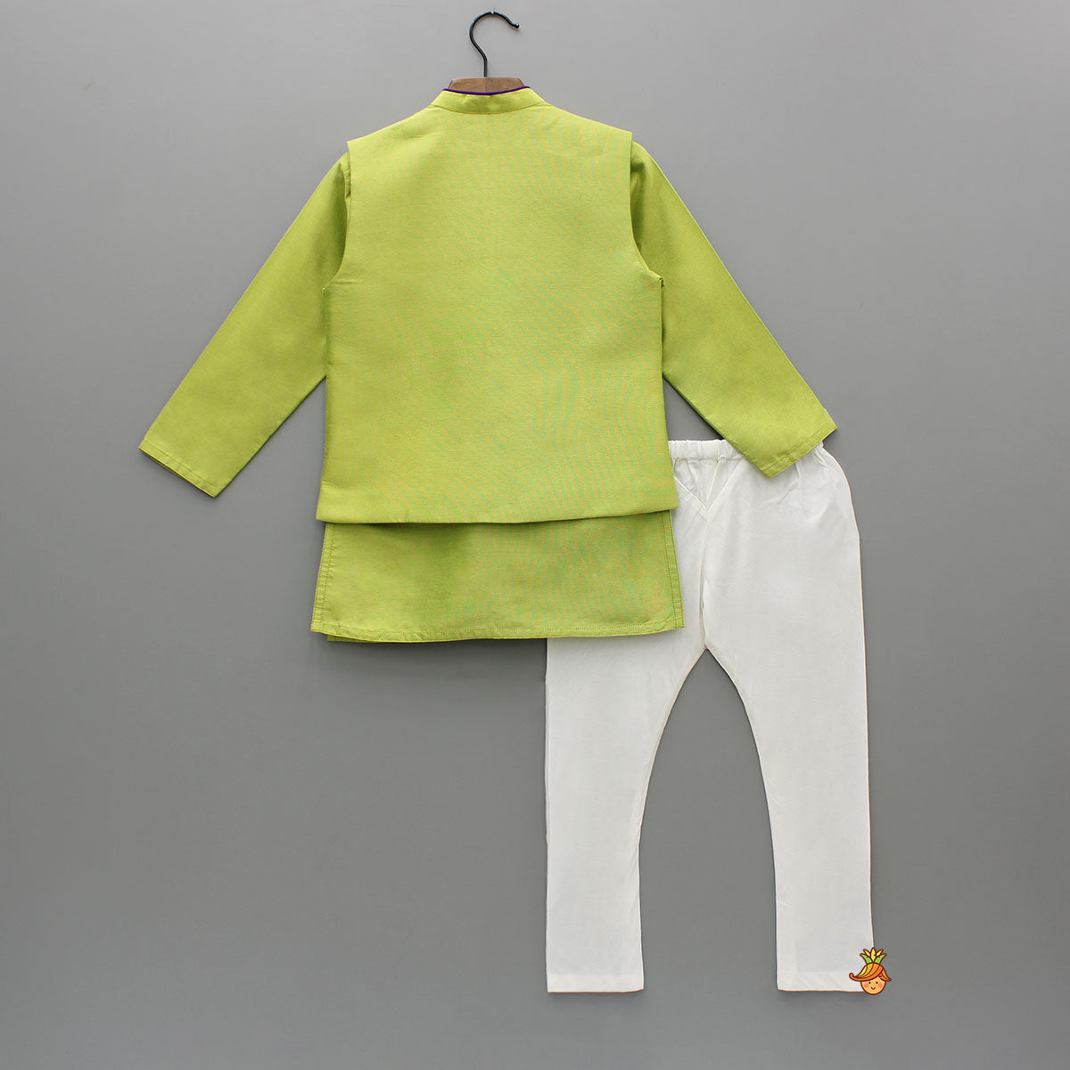 Pre Order: Green Kurta With Bird Embroidered Jacket And Pyjama