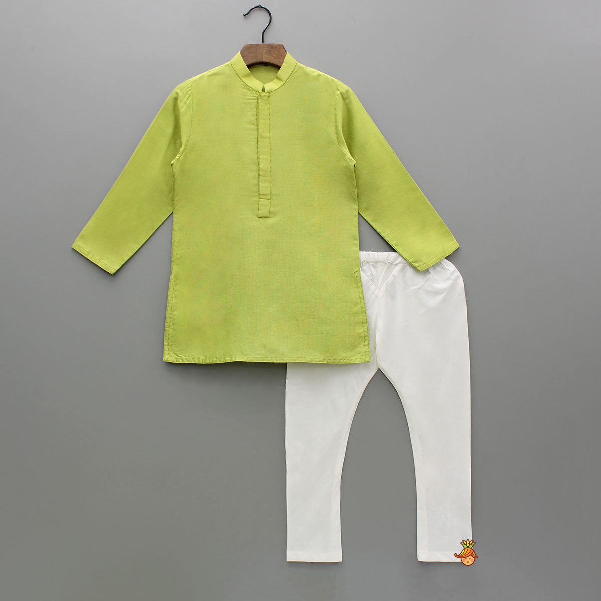 Pre Order: Green Kurta With Bird Embroidered Jacket And Pyjama