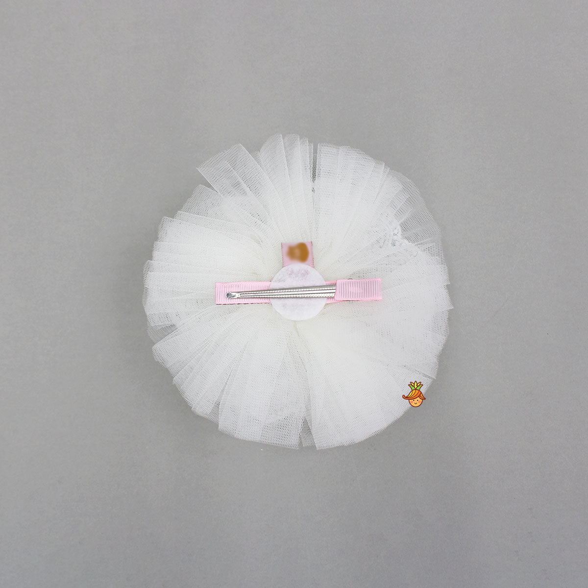 Elegant Pearls Embellished Hair Clip