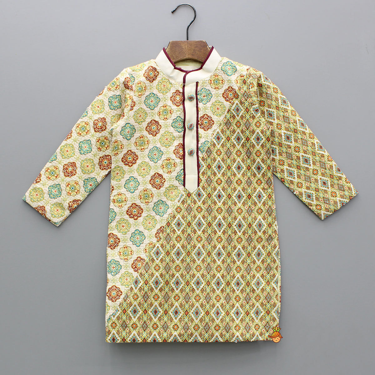 Multicolour Thread Embroidered Kurta And Cream Dhoti