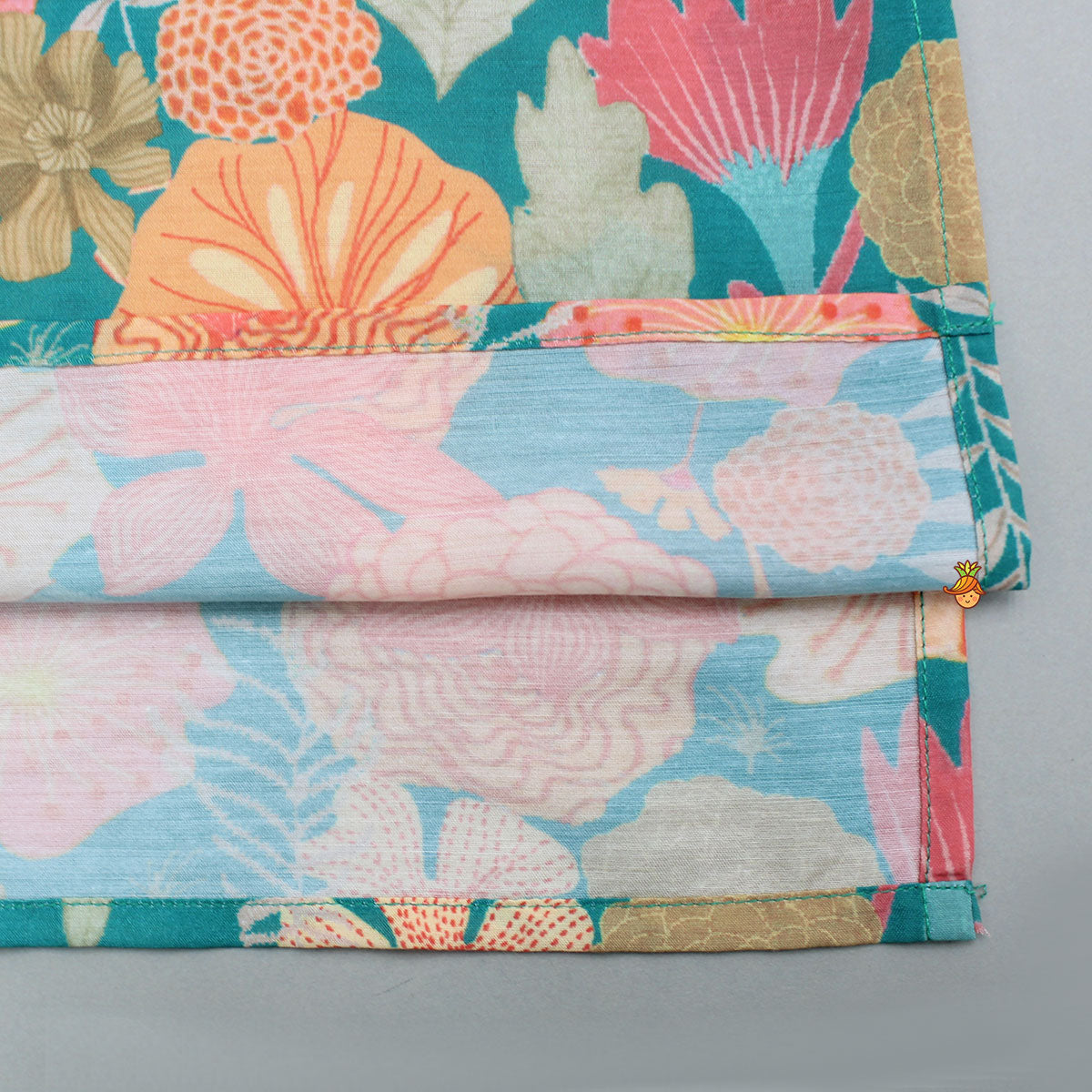 Pre Order: Pom Poms Adorned Multicolour Kurta And Dual Pockets Detail Off White Pyjama