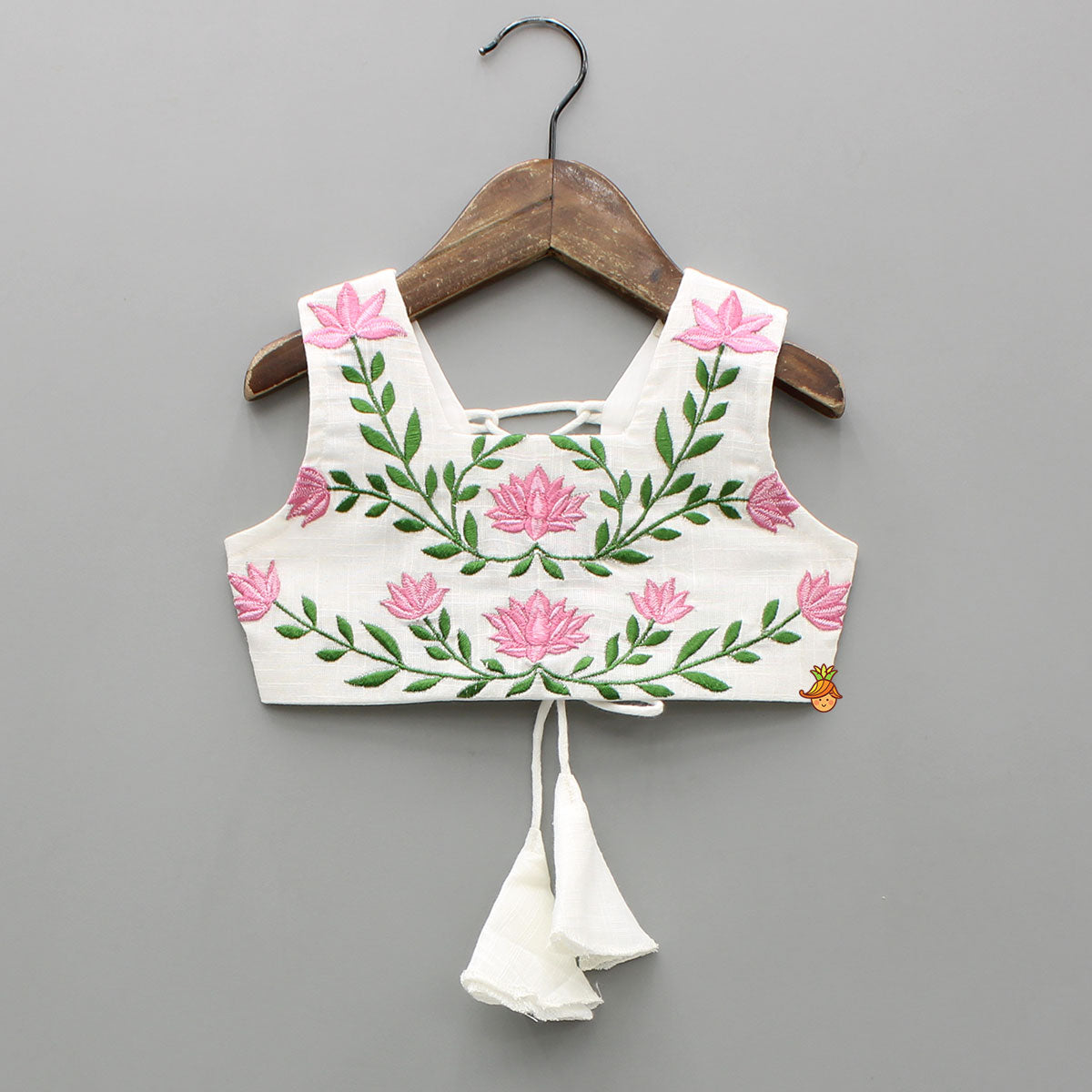 Cute Floral Embroidered Crop Top With Skorts