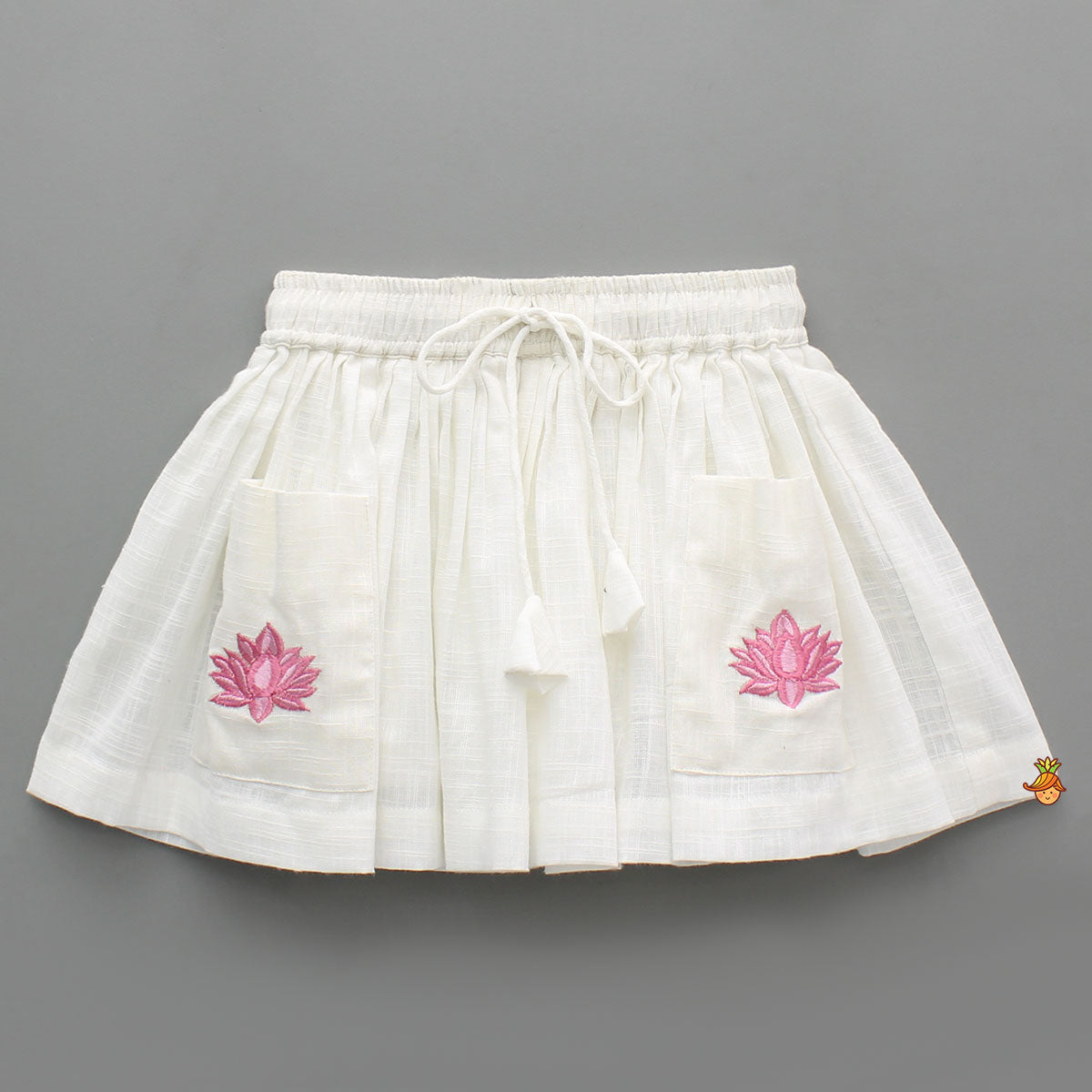 Cute Floral Embroidered Crop Top With Skorts