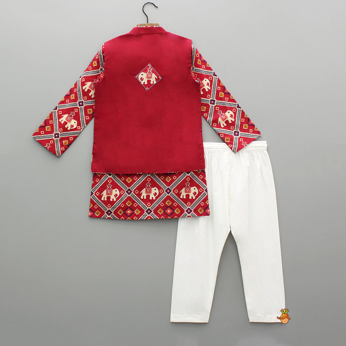 Pre Order: Ethnic Patola Printed Kurta With Front Open Jacket And Pyjama