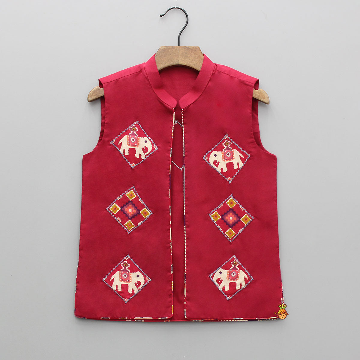 Pre Order: Ethnic Patola Printed Kurta With Front Open Jacket And Pyjama