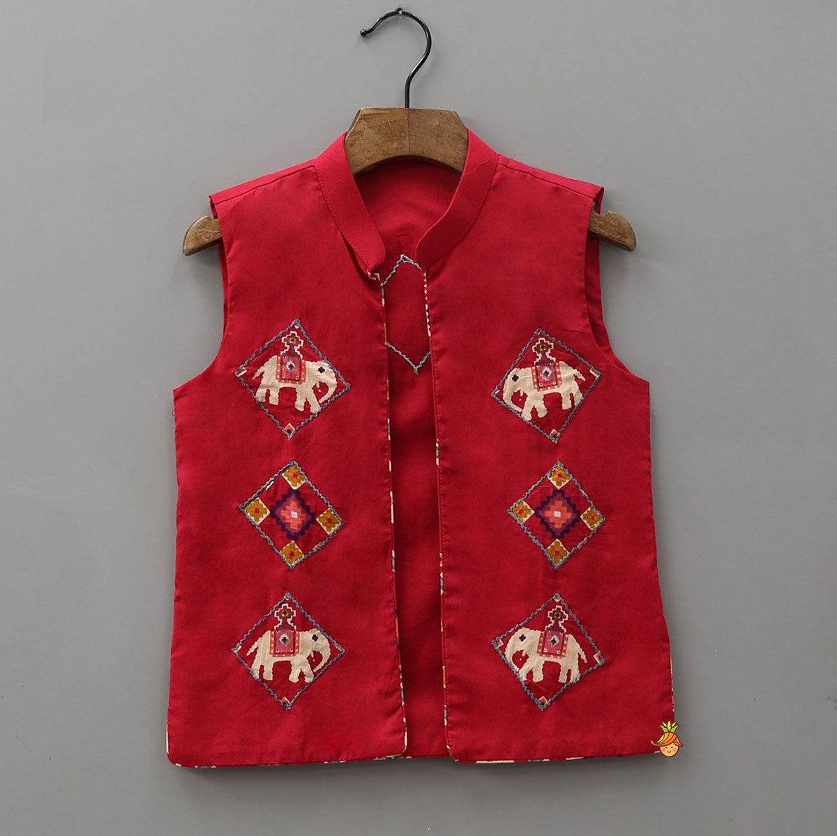 Pre Order: Ethnic Patola Printed Kurta With Front Open Jacket And Pyjama