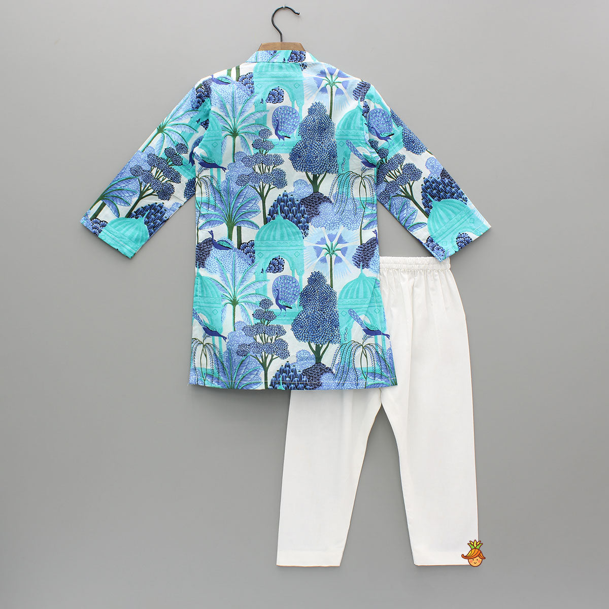 Pre Order: Blue Multicolour Printed Kurta With Pintuck Detail And Pyjama