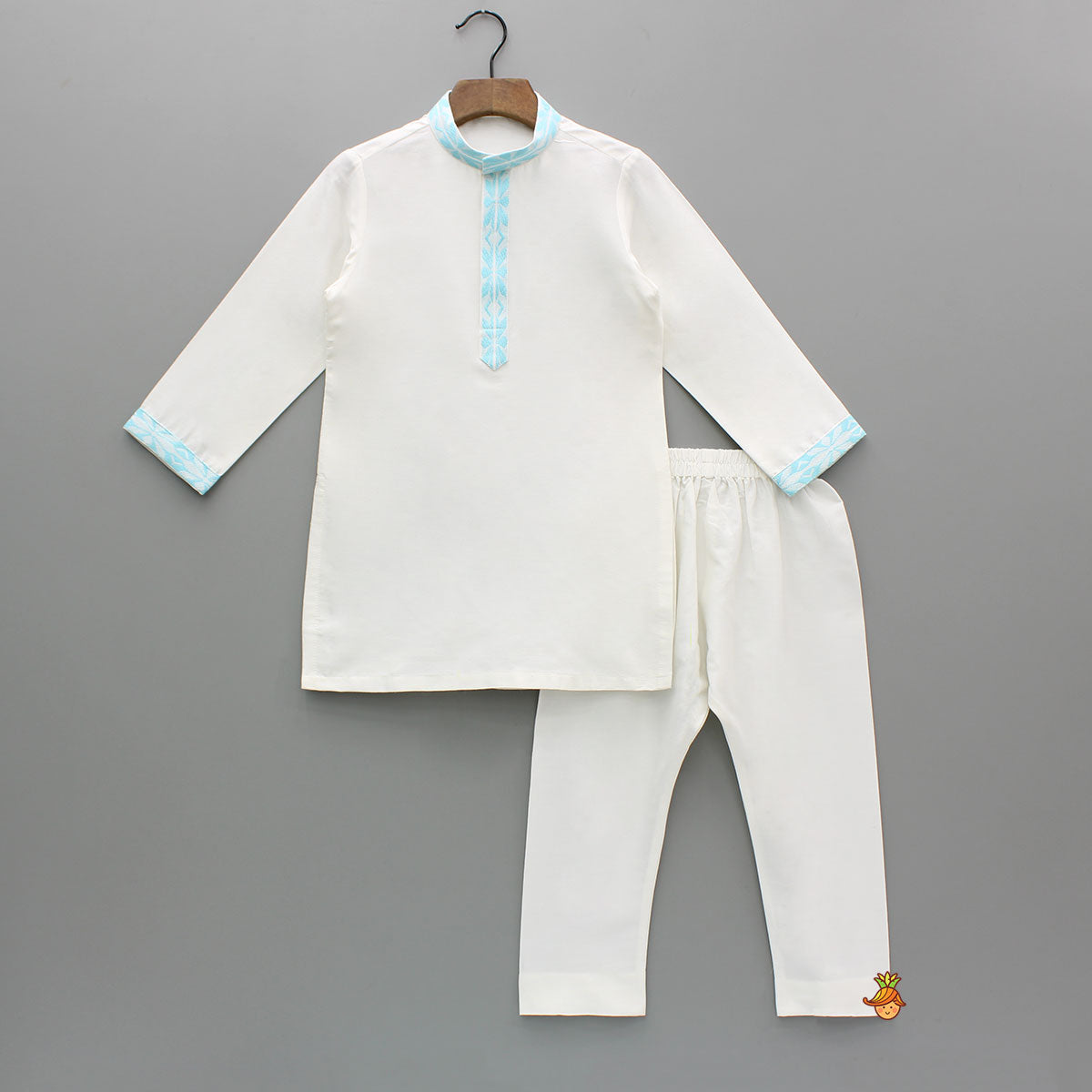 Pre Order: Off White Kurta And Jacket With Pyjama