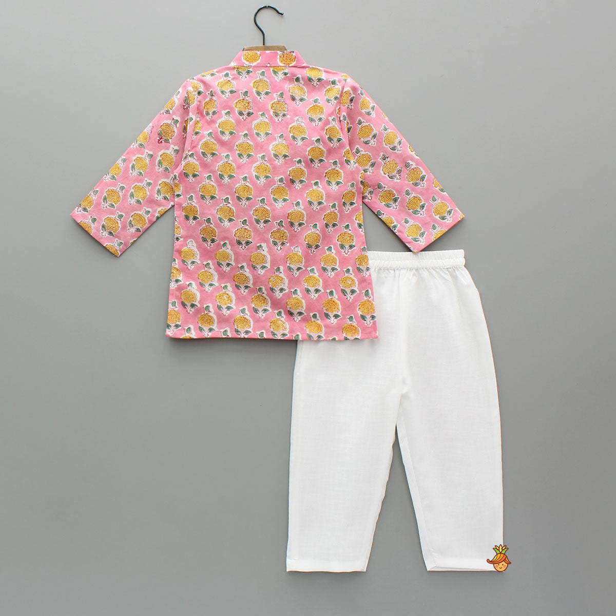 Pink Floral Printed Kurta With Pyjama