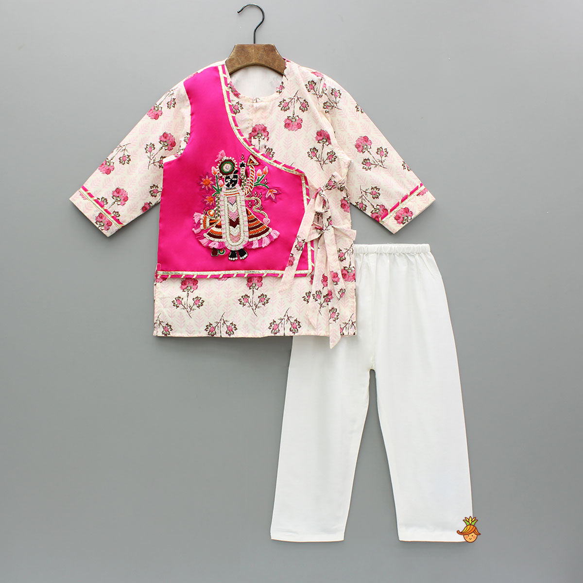 Pre Order: Idol Print Flap Kurta And Pyjama Set