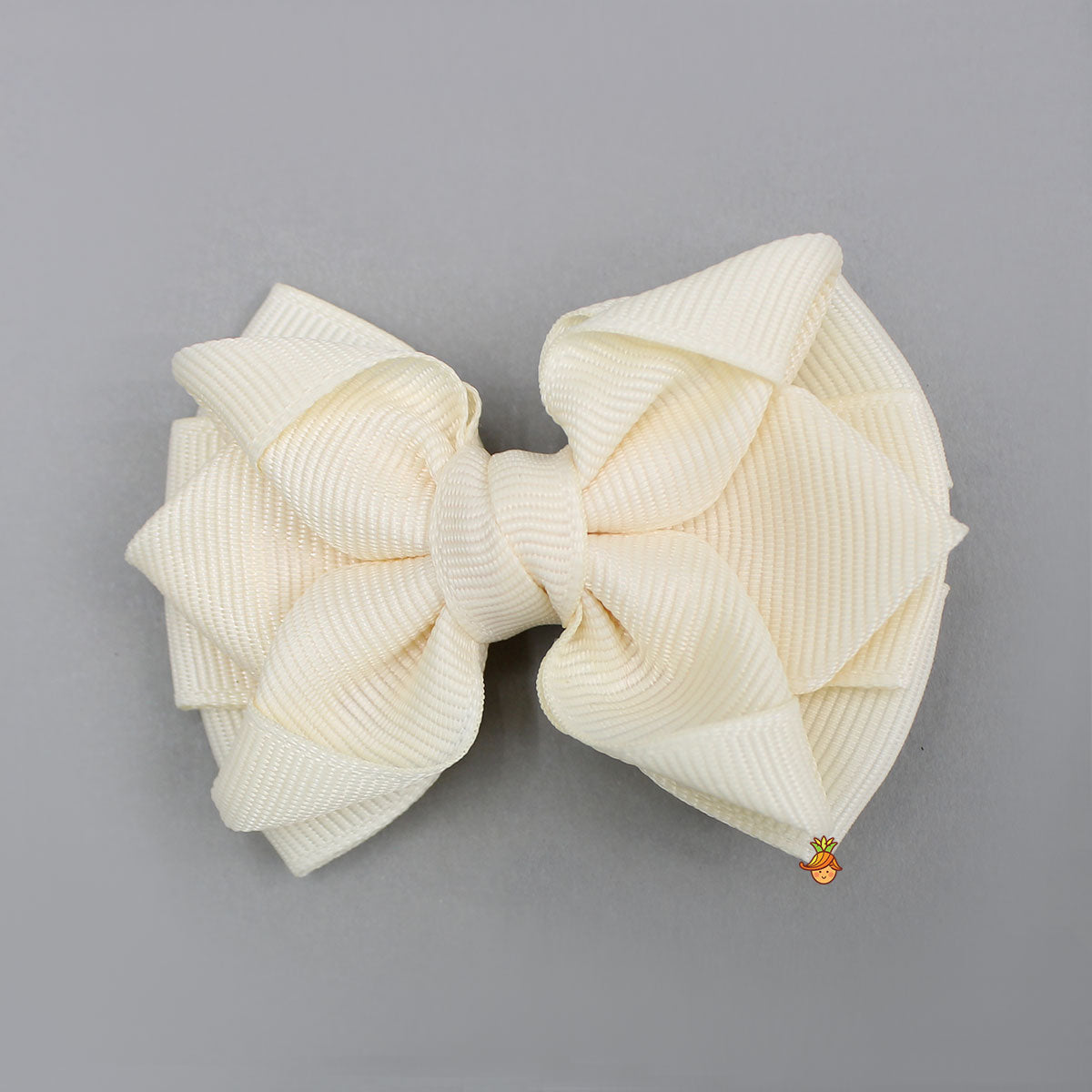 Cream Petal Design Bow Hair Clip