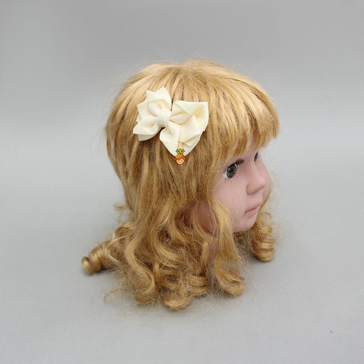 Cream Petal Design Bow Hair Clip