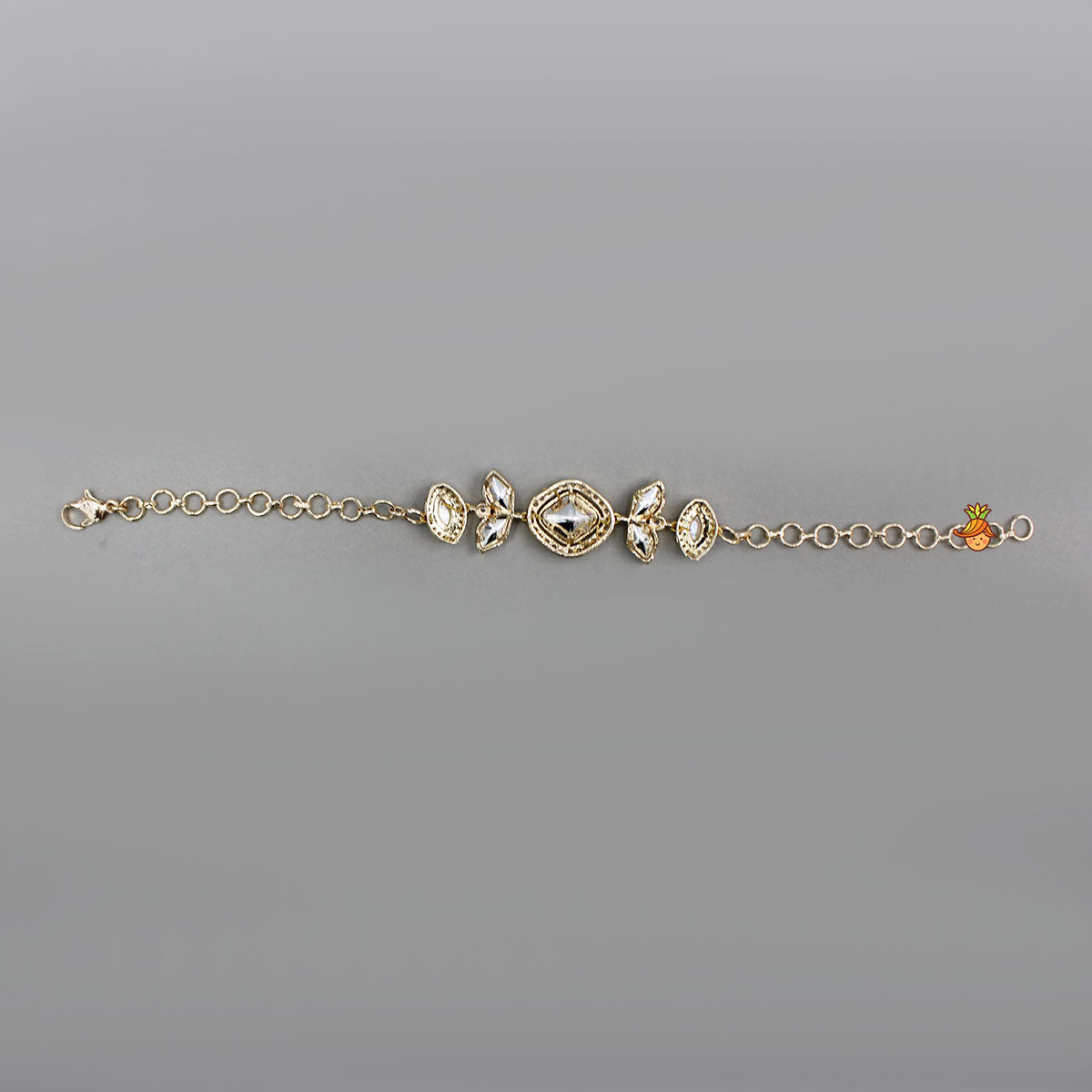 Off White Elegant Bracelet With Leaf Motifs