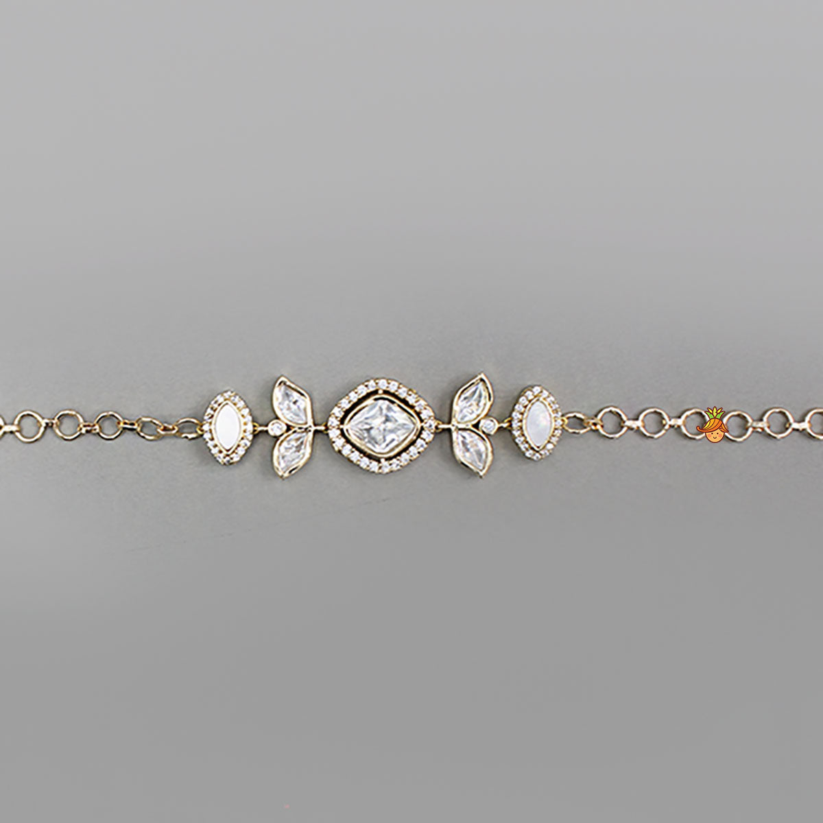 Off White Elegant Bracelet With Leaf Motifs