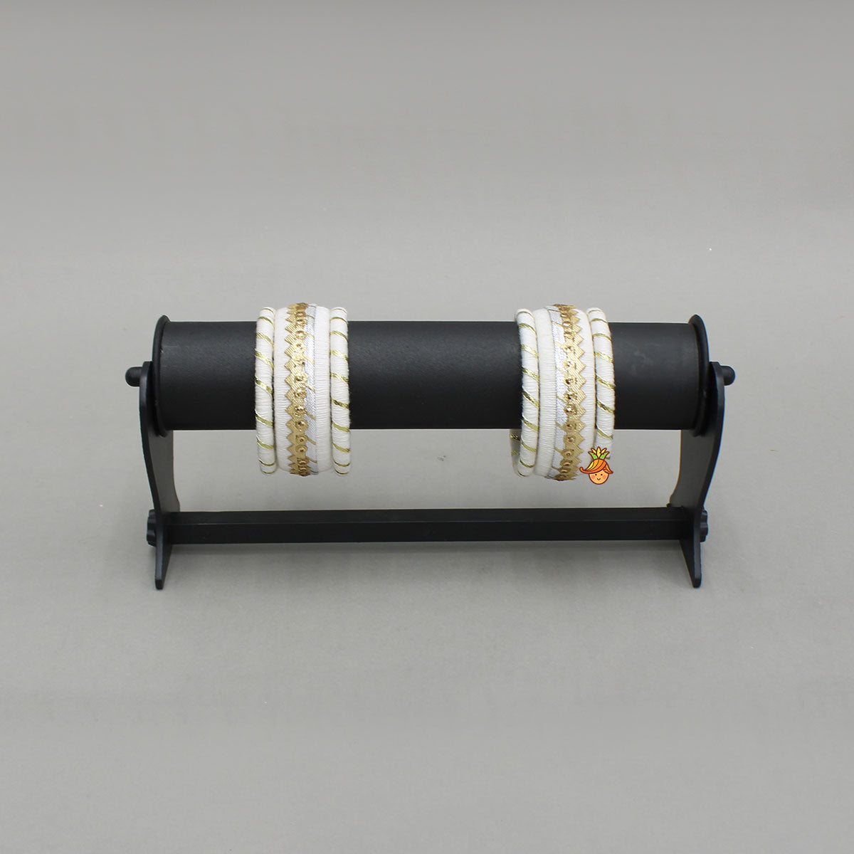 Gota Lace-Embellished Off White Thread Bangles