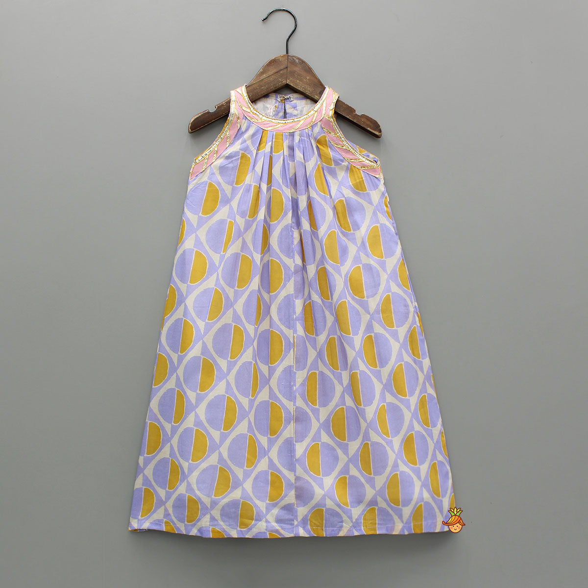 Pre Order: Multicolour Printed Sleeveless Long Kurti With Pleated Palazzo