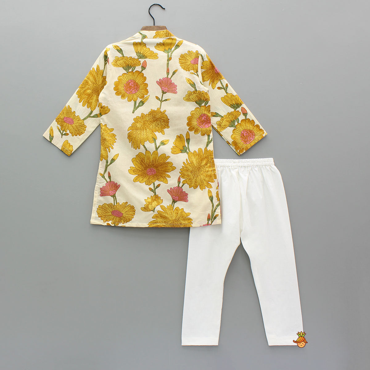 Floral Print Stylish Kurta With Pyjama