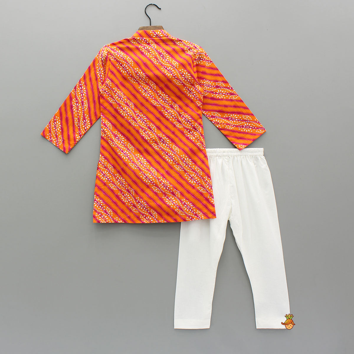 Bandhani And Leheriya Printed Pleated Hem Kurta With Pyjama