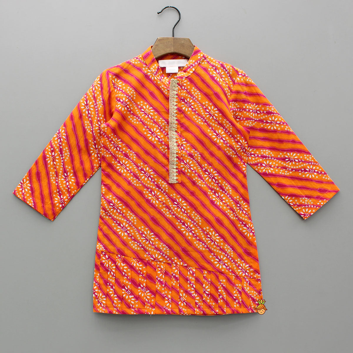 Bandhani And Leheriya Printed Pleated Hem Kurta With Pyjama