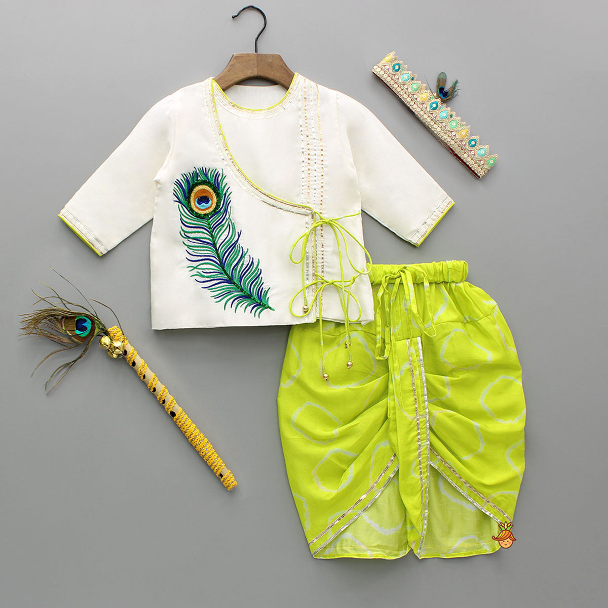 Pre Order: Mor Pankh Embroidered Off White Kurta And Green Dhoti With Mukut And Basuri
