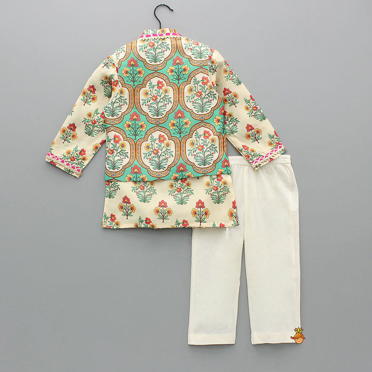 Floral Printed Kurta With Front Open Jacket And Pyjama