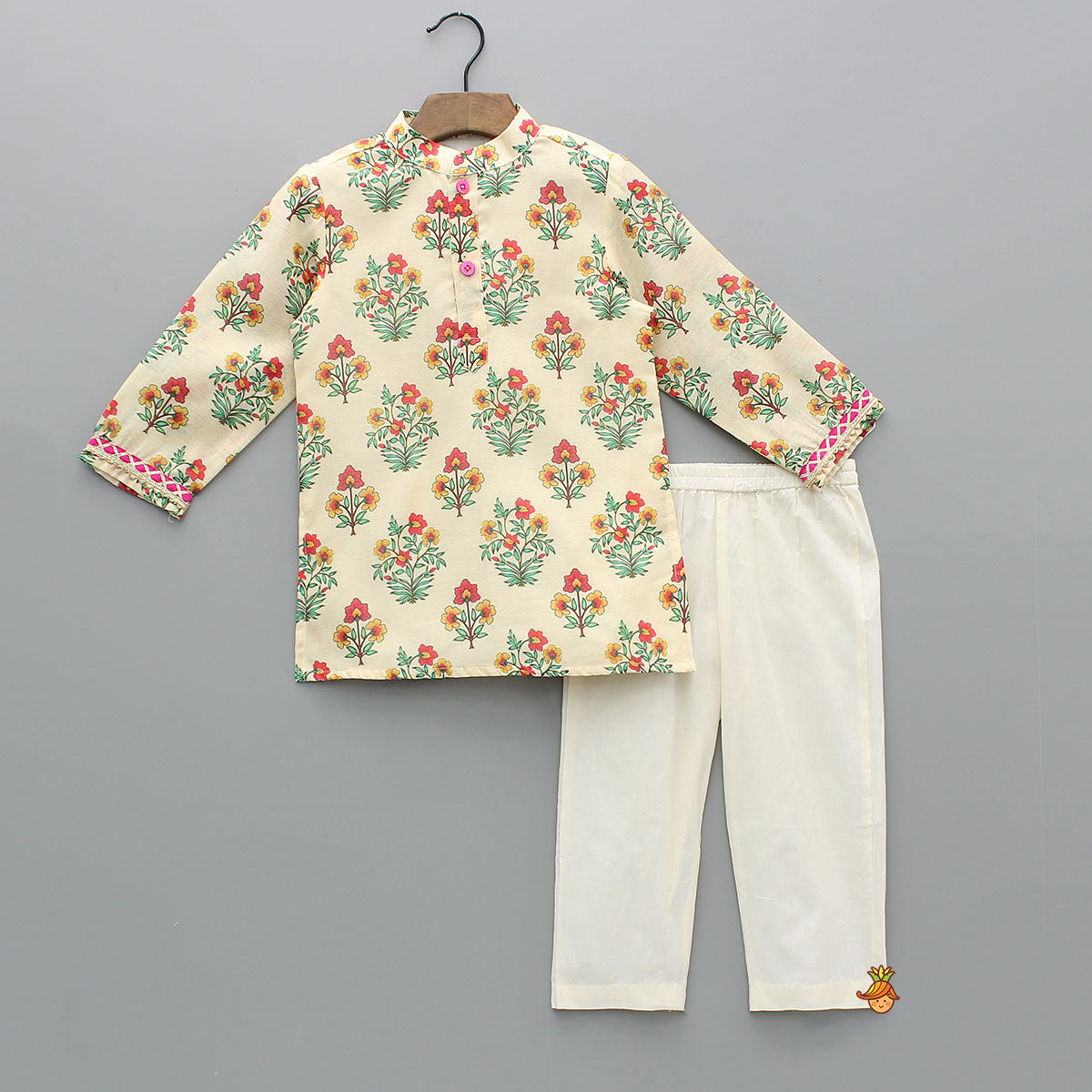 Floral Printed Kurta With Front Open Jacket And Pyjama