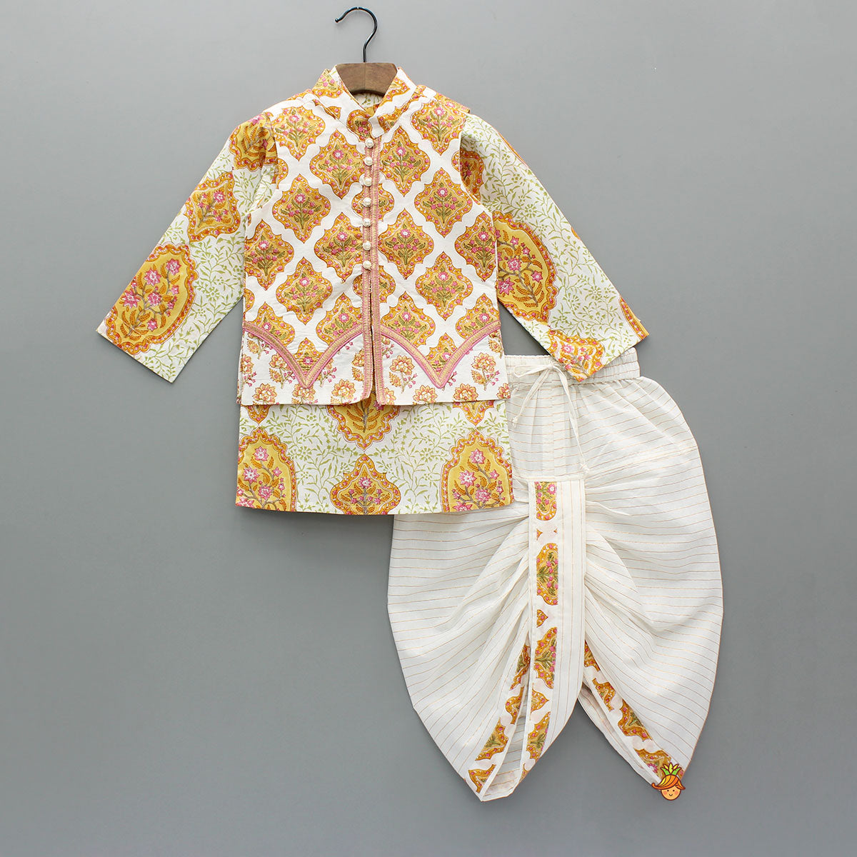 Pre Order: Ethnic Floral Print Kurta With Stylish Jacket And Dhoti