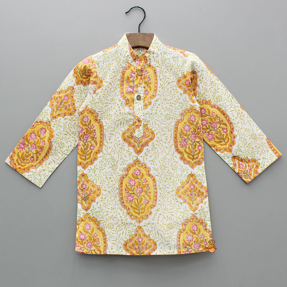 Pre Order: Ethnic Floral Print Kurta With Stylish Jacket And Dhoti