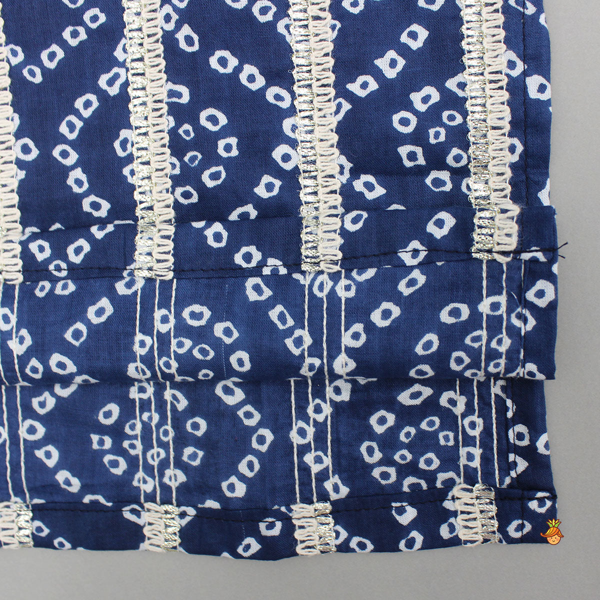 Pre Order: Bandhani Printed Cotton Kurta With Off White Pyjama