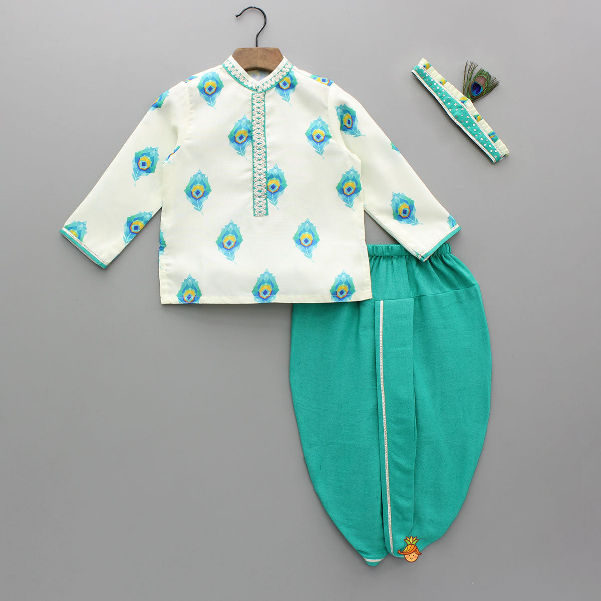 Pre Order: Mor Pankh Kurta With Green Dhoti And Head Band