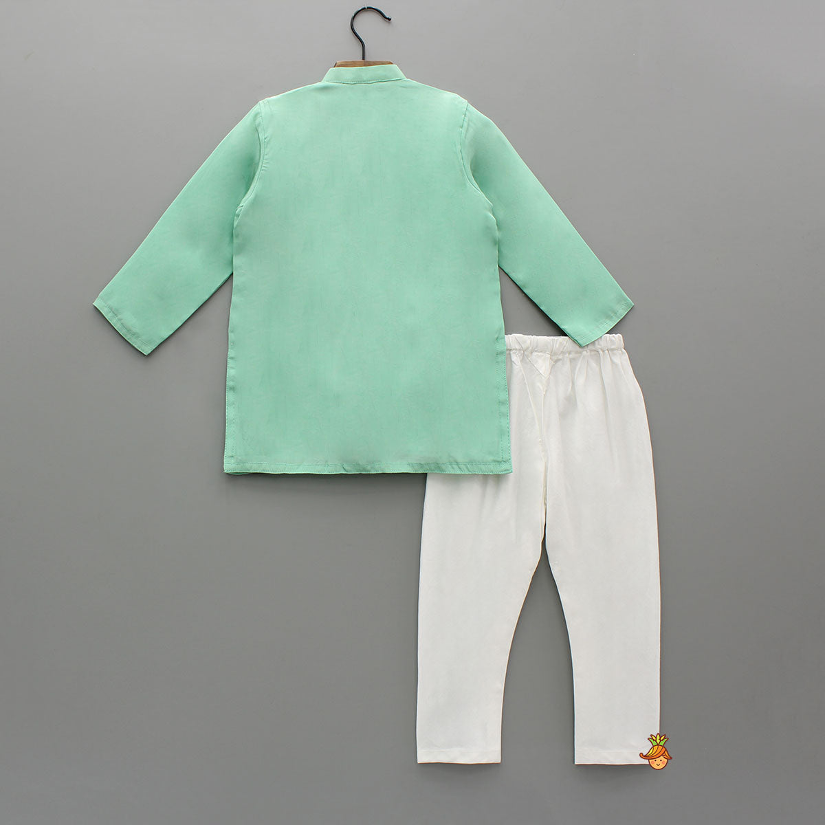 Pre Order: Floral Green Hand Embroidered Kurta With Pyjama