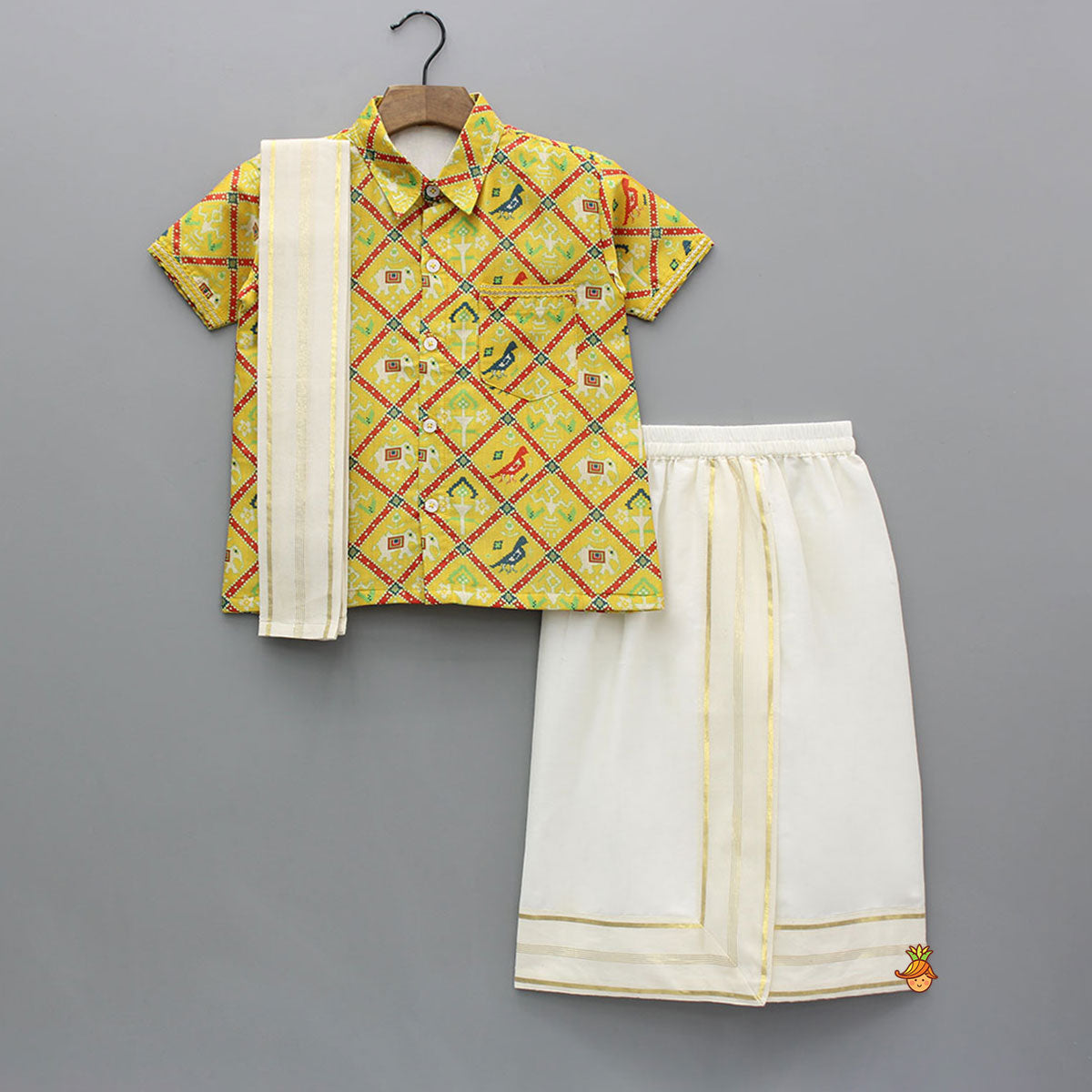 Pre Order: Exquisite Patola Print Shirt And Stitched Lungi With Shawl