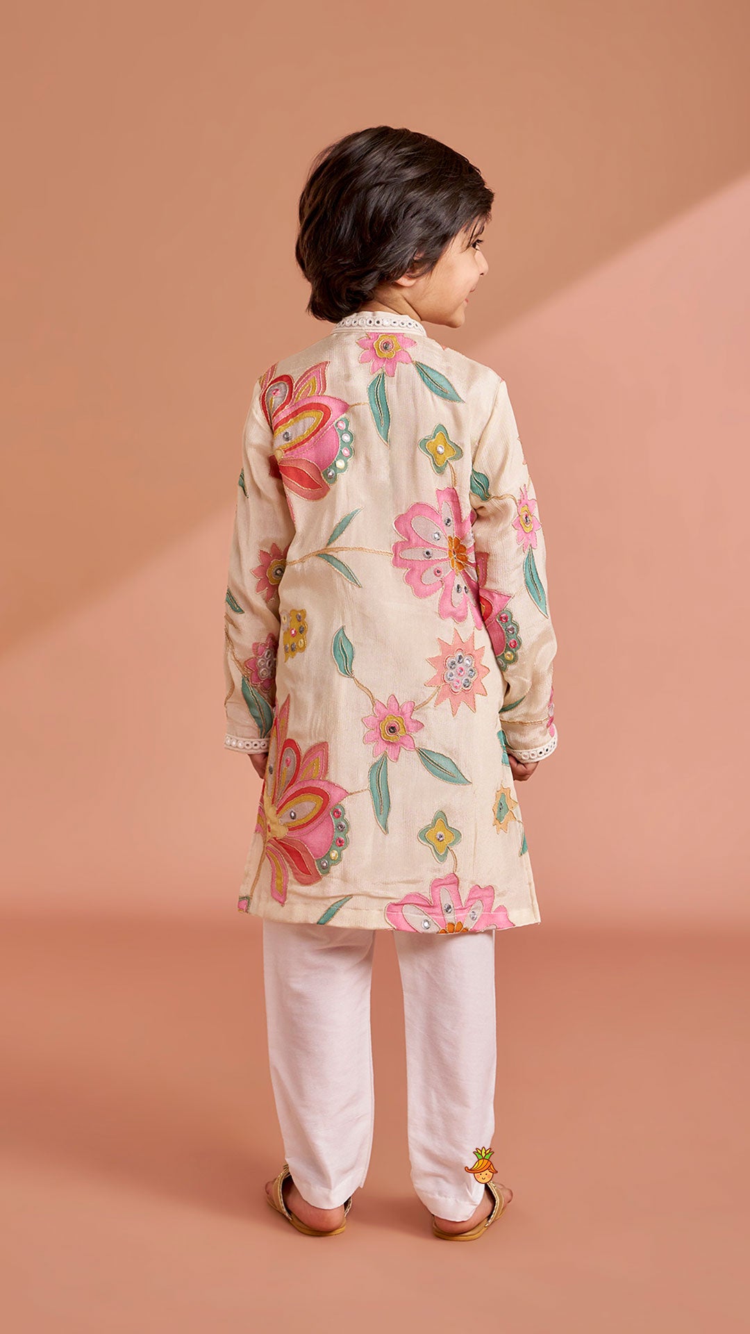 Pre Order: Off White Stylish Floral Kurta With White Pyjama