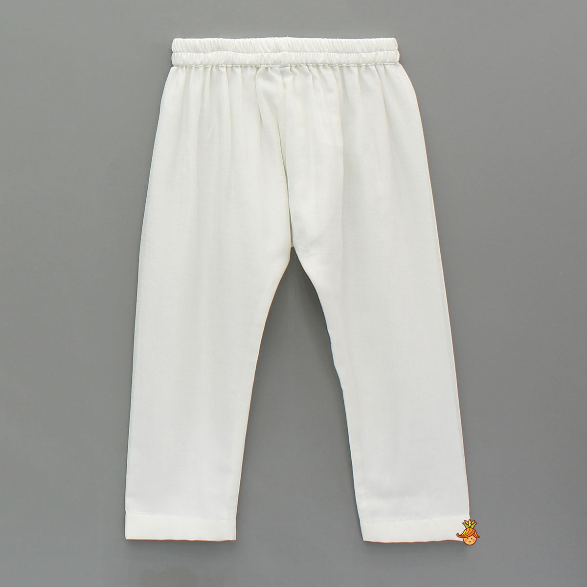 Pre Order: Off White Ethnic Printed Kurta With Matching Pyjama