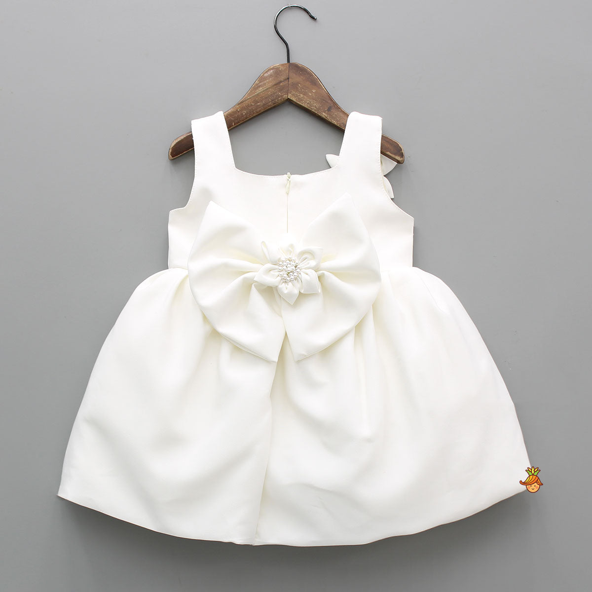 Pre Order: Beautiful 3D Flowers Adorned Sleeveless Embellished Dress With Detachable Bow