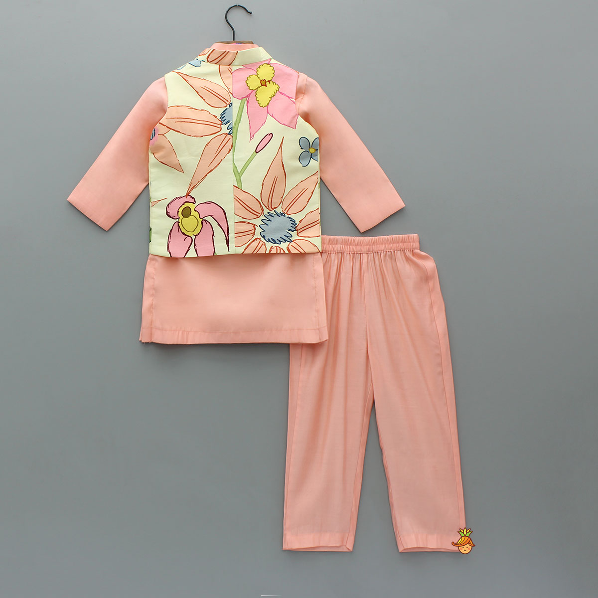 Pre Order: Ethnic Bead Detailed Kurta With Front Open Floral Jacket And Pyjama