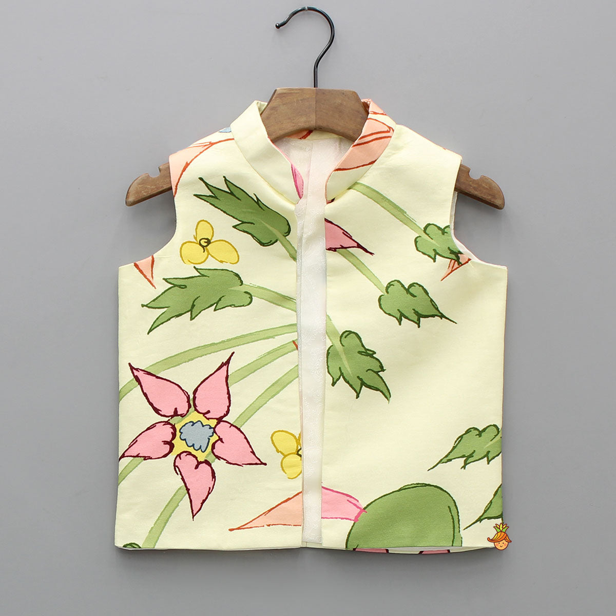 Pre Order: Ethnic Bead Detailed Kurta With Front Open Floral Jacket And Pyjama