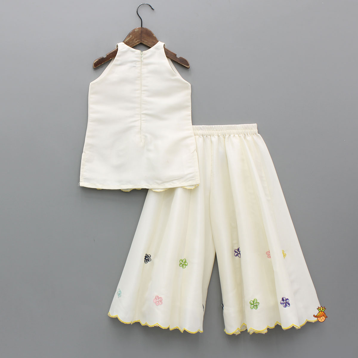 Pre Order: Beautiful Garden Themed Embroidered Kurti With Palazzo