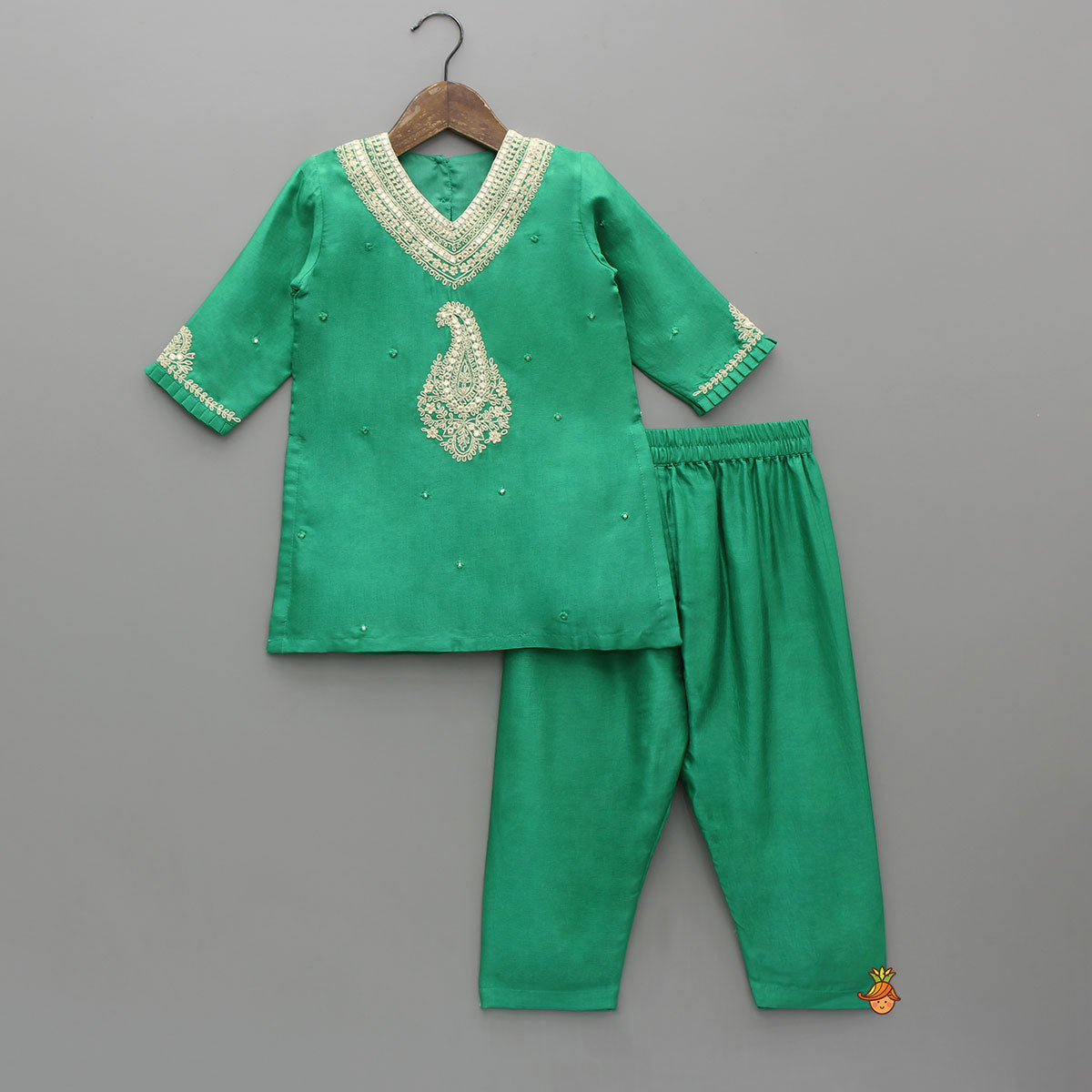Pre Order: Beautiful Mirror And Thread Embroidered Kurti With Pant